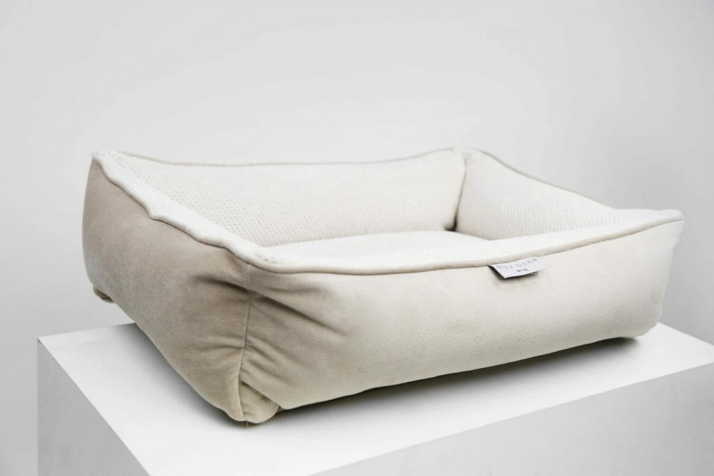 max-bone-davos-bed-1024x683